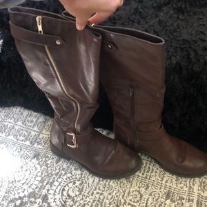 Size 8 dark brown mid calf boots